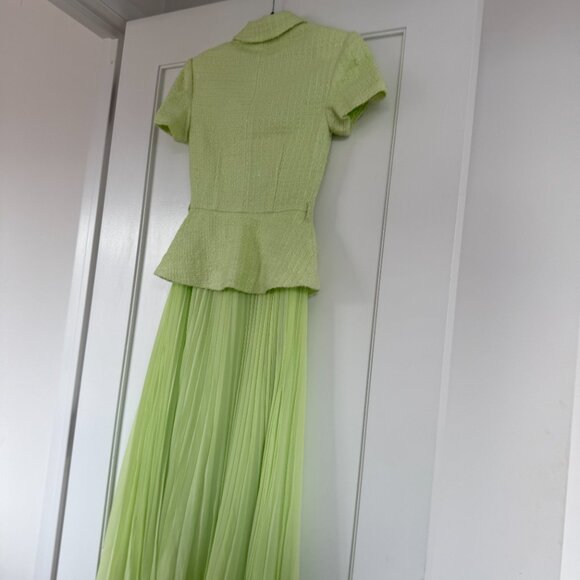 NWT Self-Portrait Lime Boucle Chiffon Midi Dress Green Sz 0 Tailored Fit Pleated - Picture 11 of 12